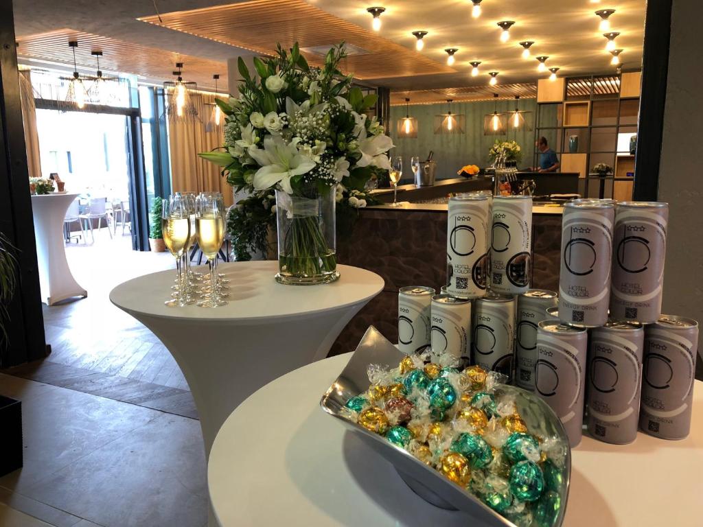 Hotel Color - Resim 35