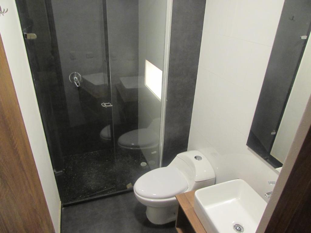 Koupelna v ubytování Hotel Bogota DC