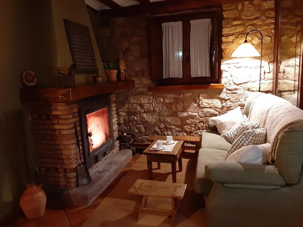 Alojamiento Rural Tres Palacios, Molina de Aragón – Precios ...