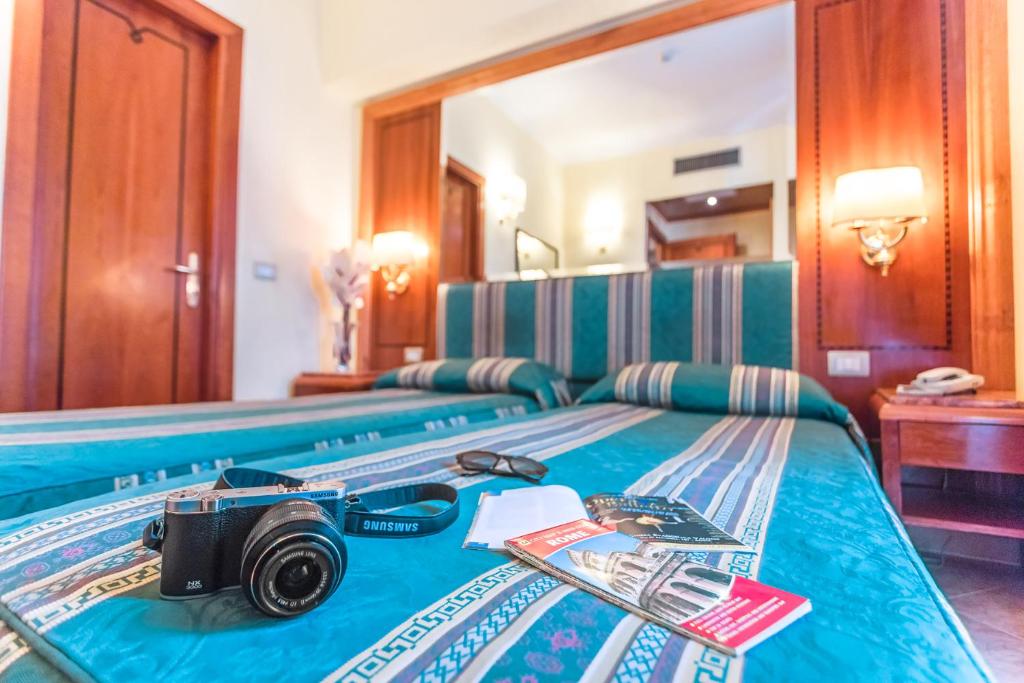 Гостиная зона в Raeli Hotel Floridia