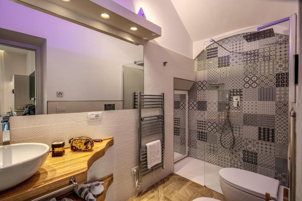 Sorrento Square Suites - 12