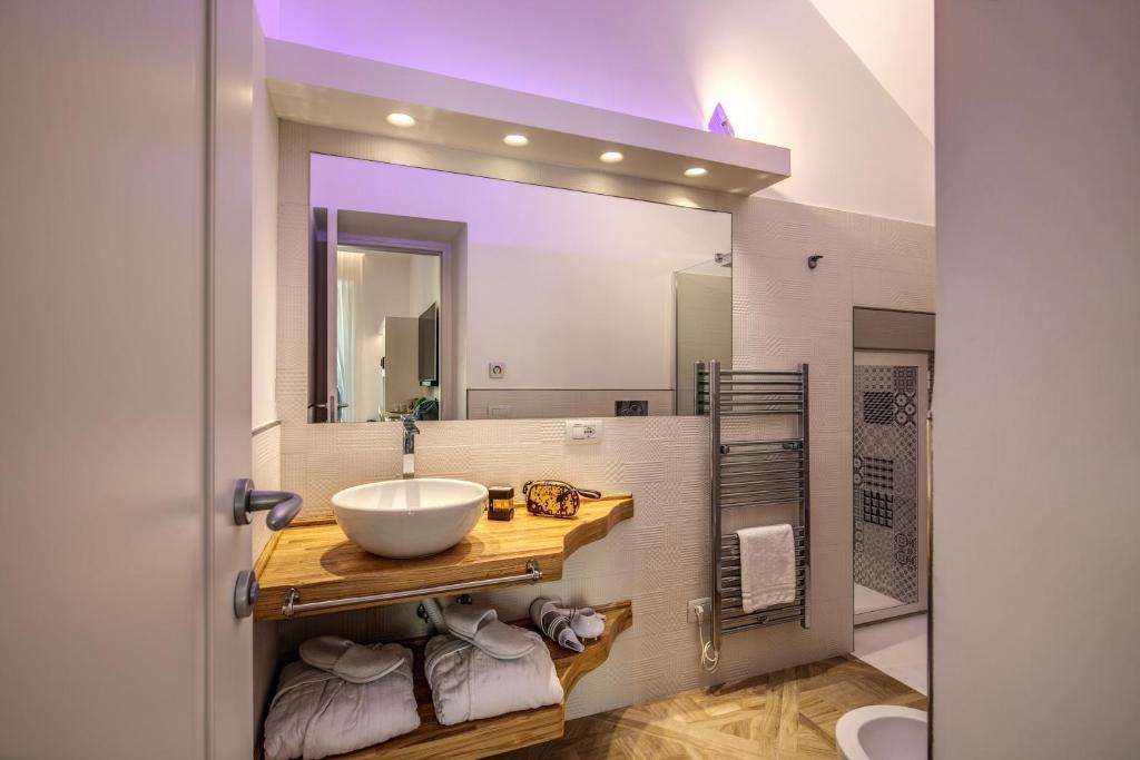 Sorrento Square Suites - 13