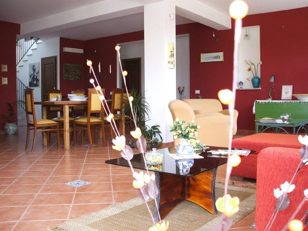 Część wypoczynkowa w obiekcie B&B Villa Maria Giovanna