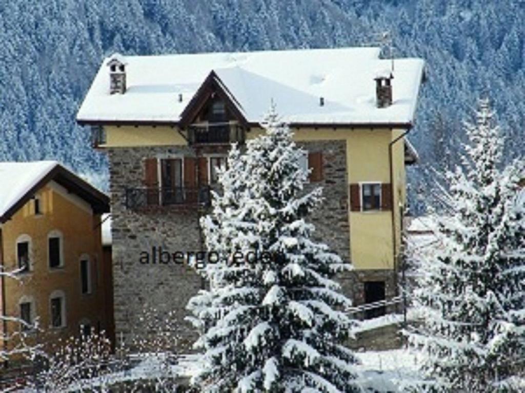 Albergo Eden v zimě