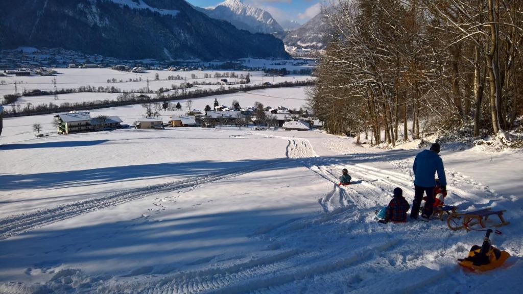 Holiday Home Zillertal - Haus Gigl v zime