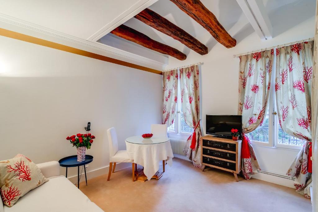 Villa Escudier Appart-hôtel - Duplex Apartment