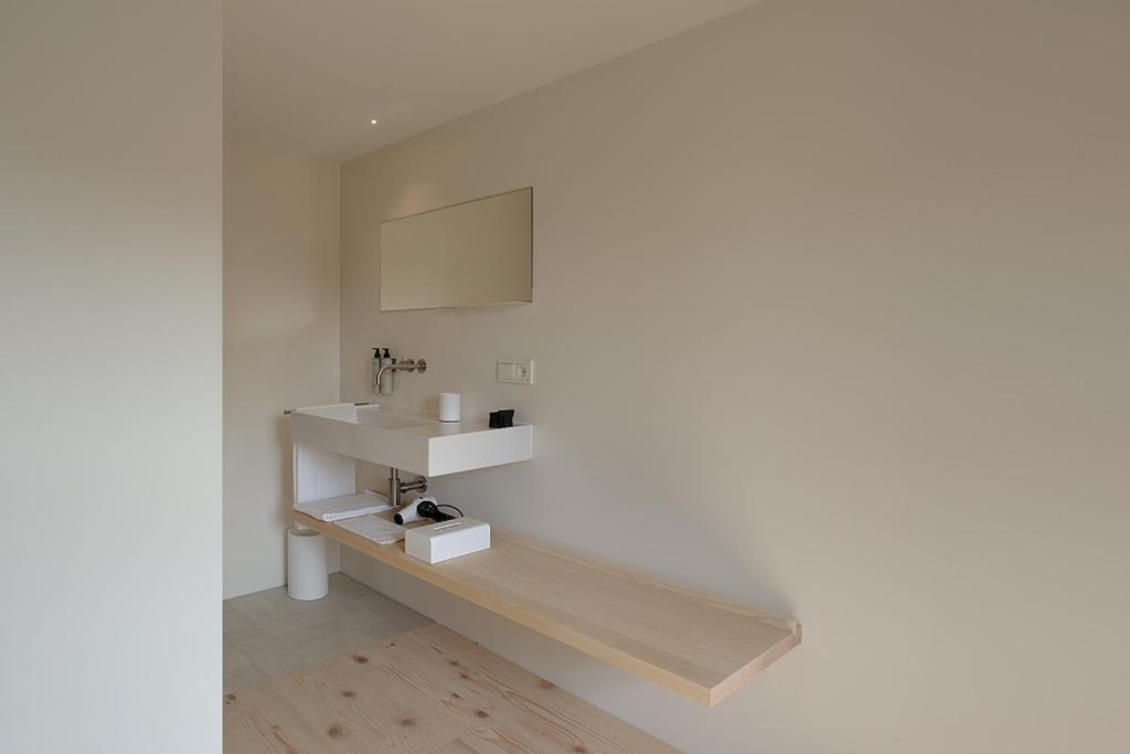 Koupelna v ubytování BAR10ZIMMER