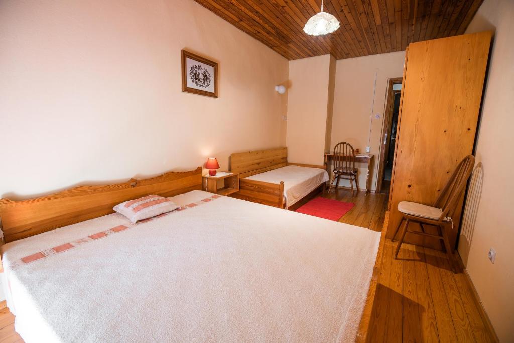 Postel nebo postele na pokoji v ubytování Farm Stay Žagar