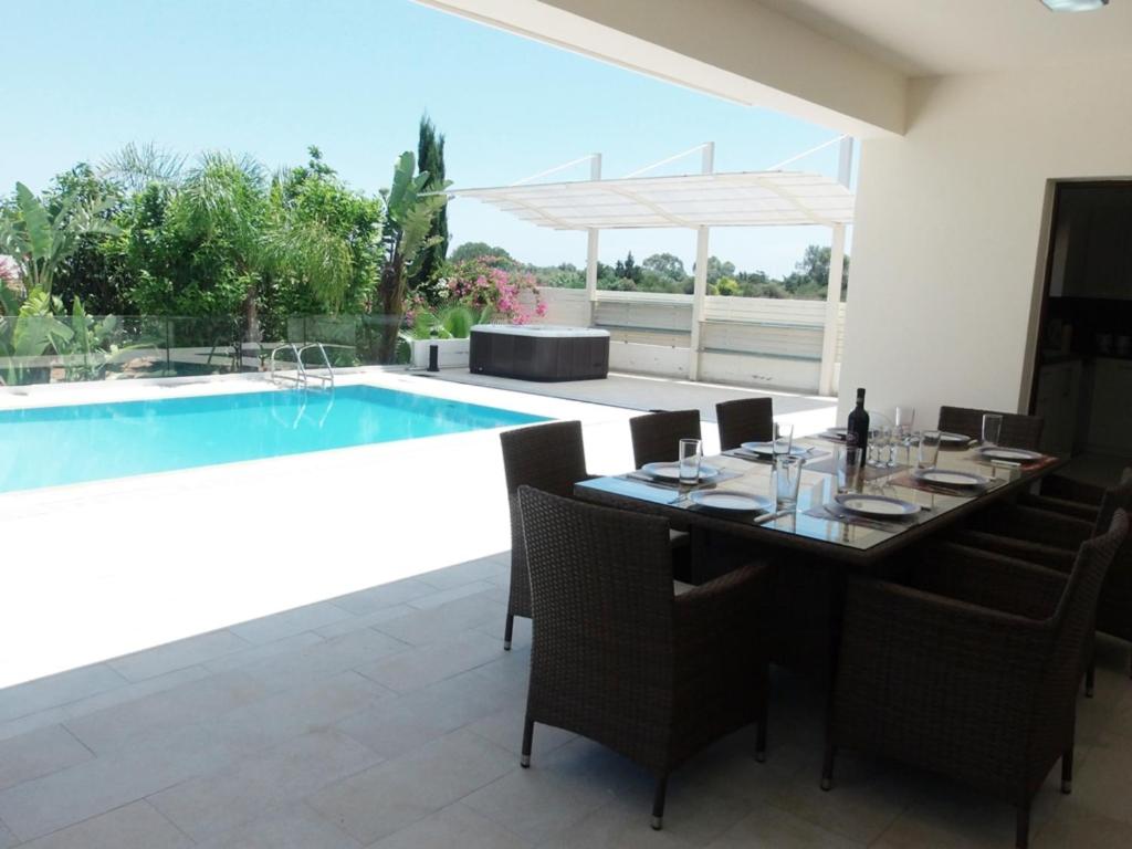 You will Love This Luxury 4 Bedroom Holiday Villa in Protaras with Private Pool, Protaras Villa 1227