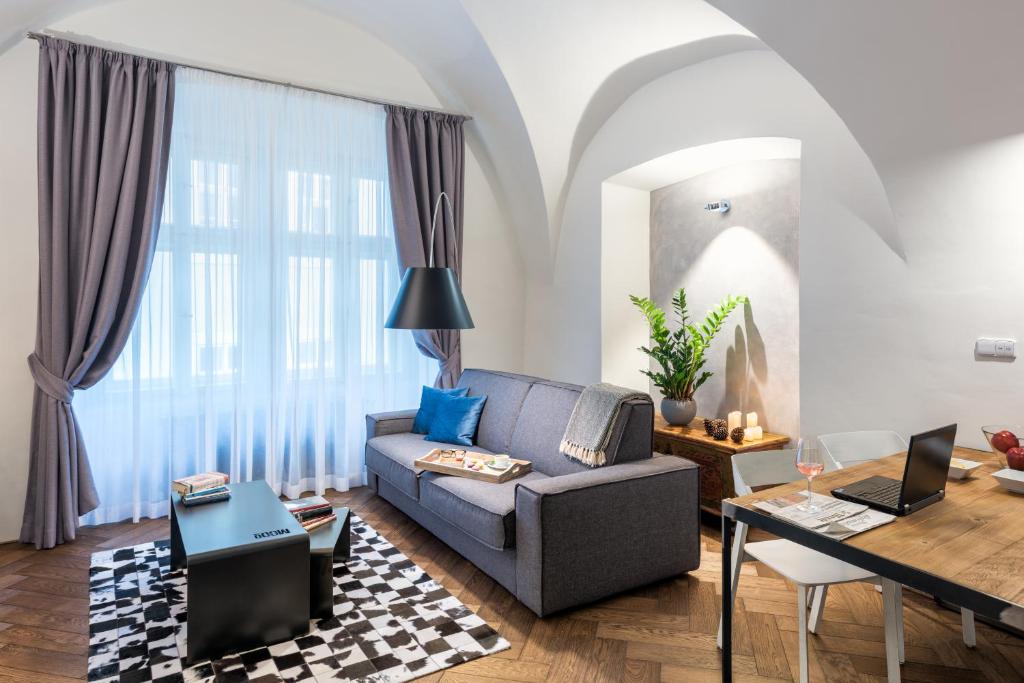 MOOo by the Castle - Resim 33