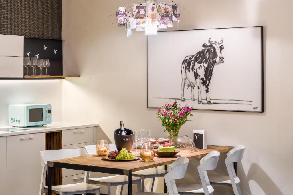 MOOo by the Castle - Resim 27