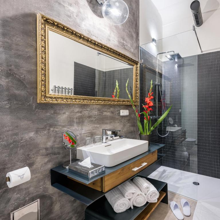 MOOo by the Castle - 5