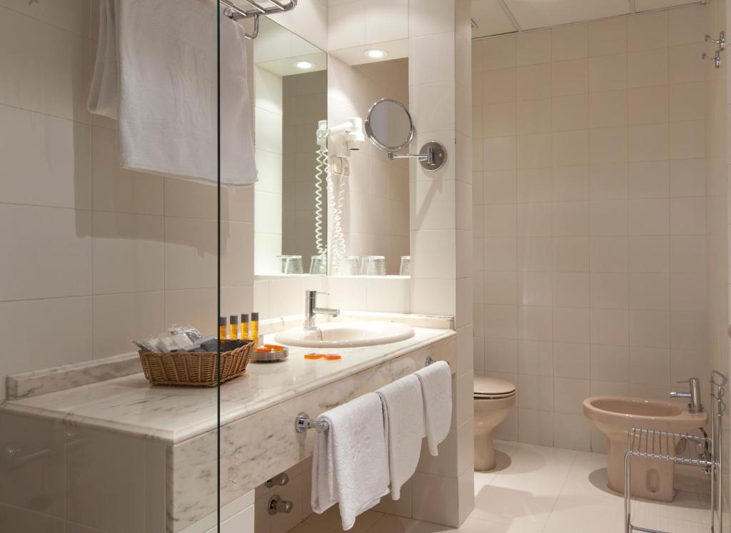 Hotel Moderno Puerta del Sol - Resim 17