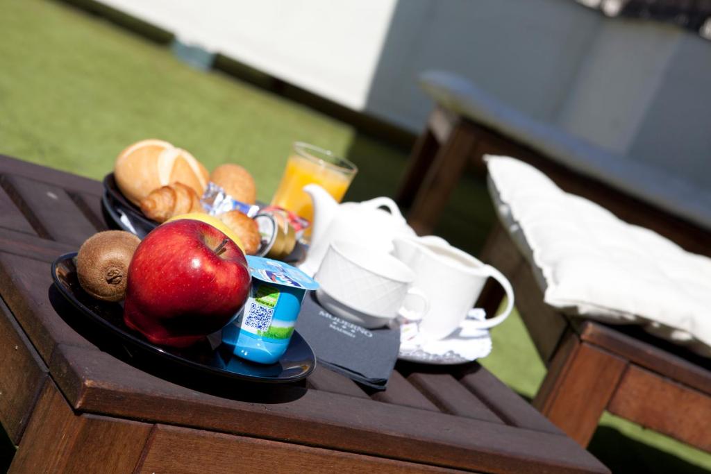 Hotel Moderno Puerta del Sol - 4