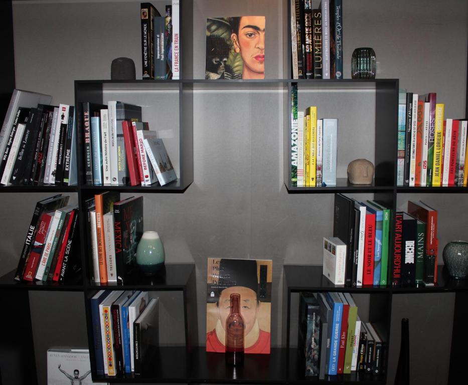 Hôtel Bassano - Resim 21