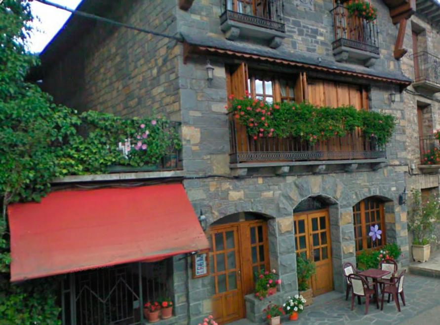 Apartamentos Casa Español (Spanje Broto) - Booking.com