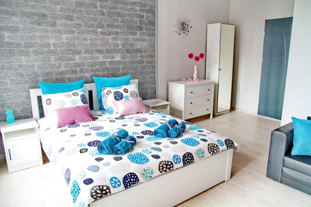 Grey Rooms - Deluxe Double Room With Shower