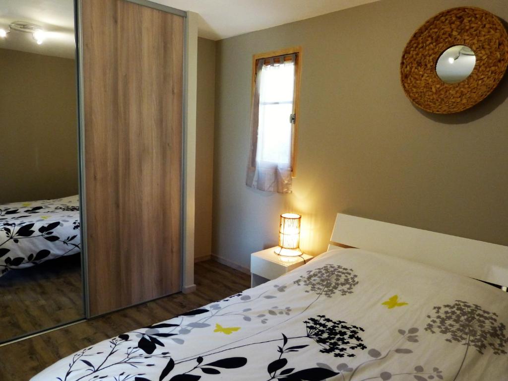 Postel nebo postele na pokoji v ubytování Magnifique chalet vue mer, a quelques minutes des plages