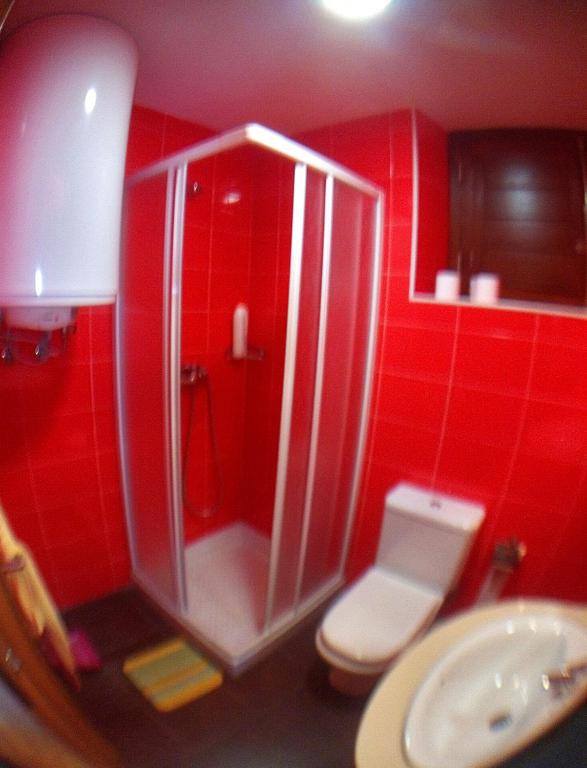 Un baño de As Casas das Minas