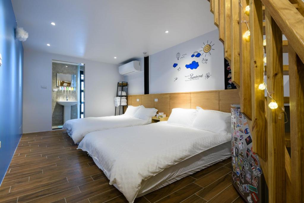 Postel nebo postele na pokoji v ubytování One Attic B&B