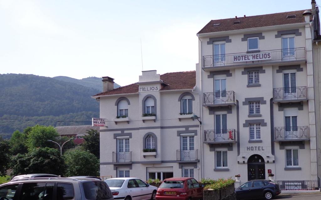 Nespecifikovaný výhled na hory nebo výhled na hory při pohledu z hotelu
