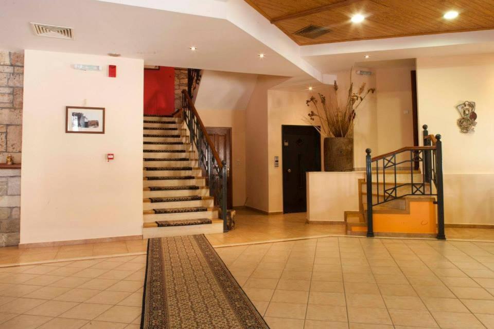 Fotografie z fotogalerie ubytování Hotel Kynaitha v destinaci Kalavrita