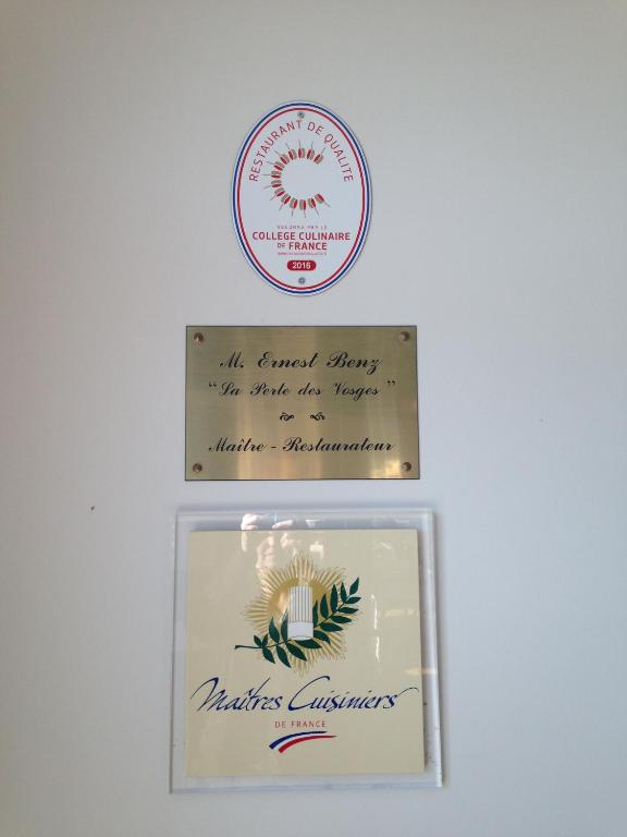 Certifikát, hodnocení, plakát nebo jiný dokument vystavený v ubytování Hotel Restaurant Perle Des Vosges