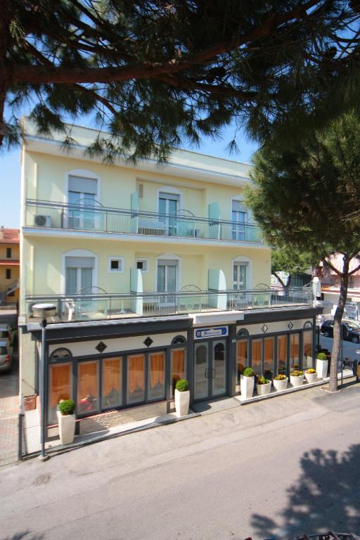 Budova, kde se hotel nachází