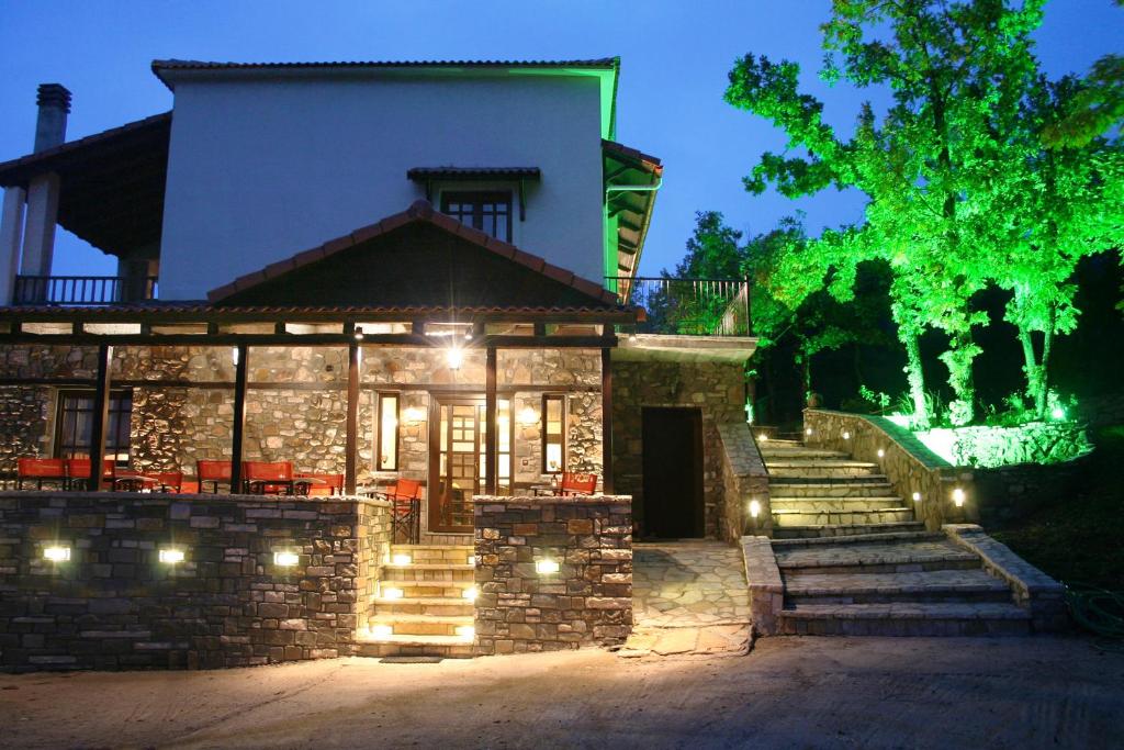 Evilion Traditional Inn