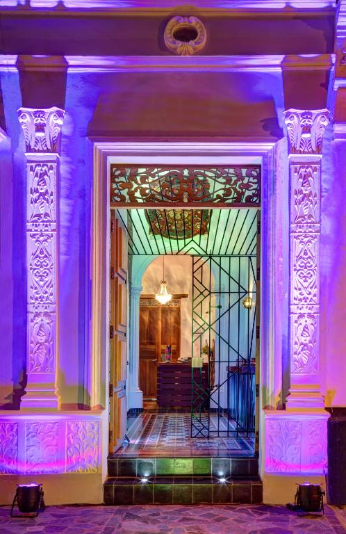 Exteriér nebo vchod ubytování Casa de Leda, a Kali Hotel