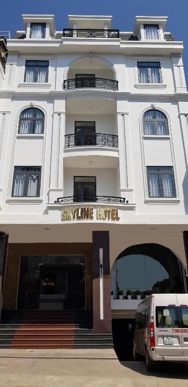 Skyline Hotel