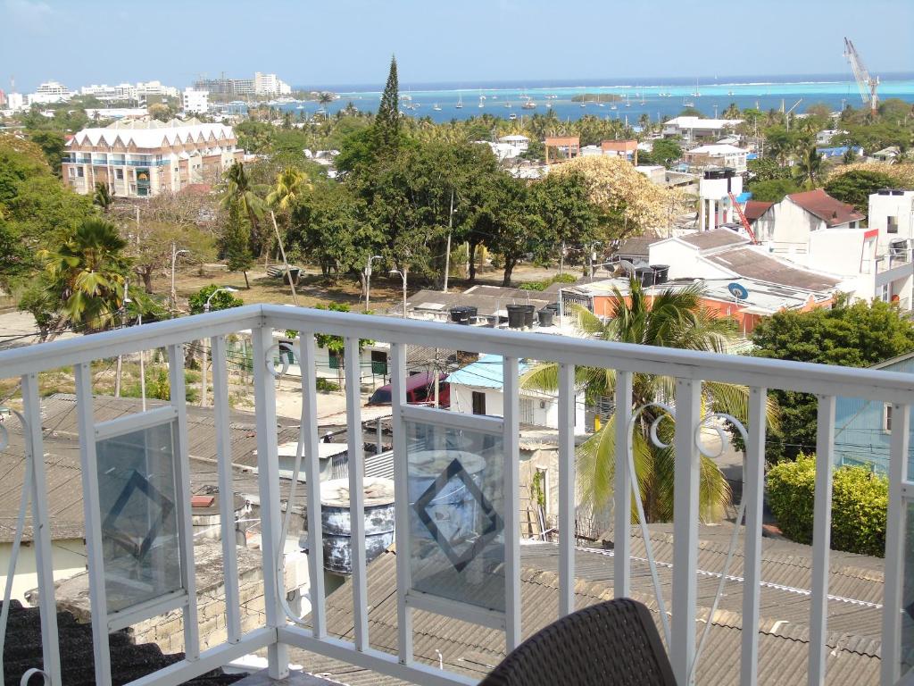 Aussicht vom Balkon einer Eigentumswohnung in der Unterkunft Mi buena Vista in San Andrés