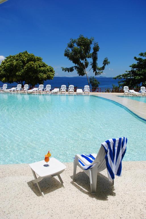 Bazén v ubytování Almont Beach Resort nebo v jeho okolí