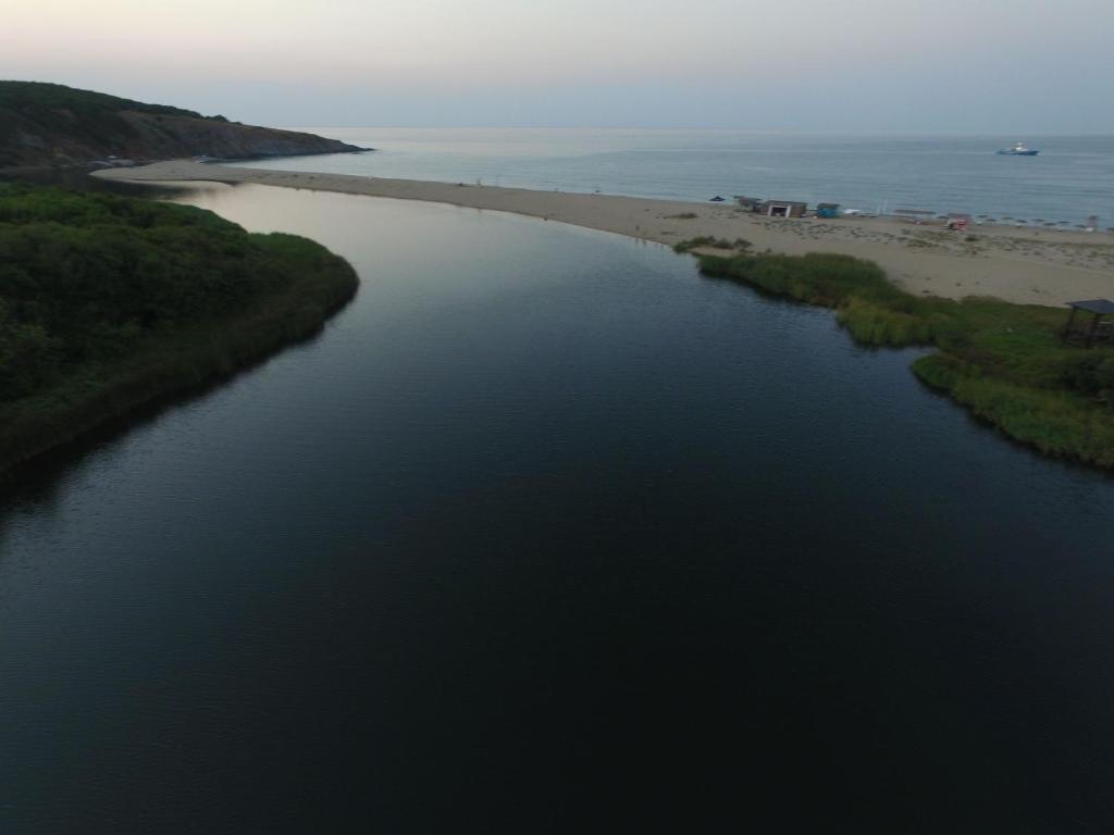 Gallery image of Villa California in Sinemorets