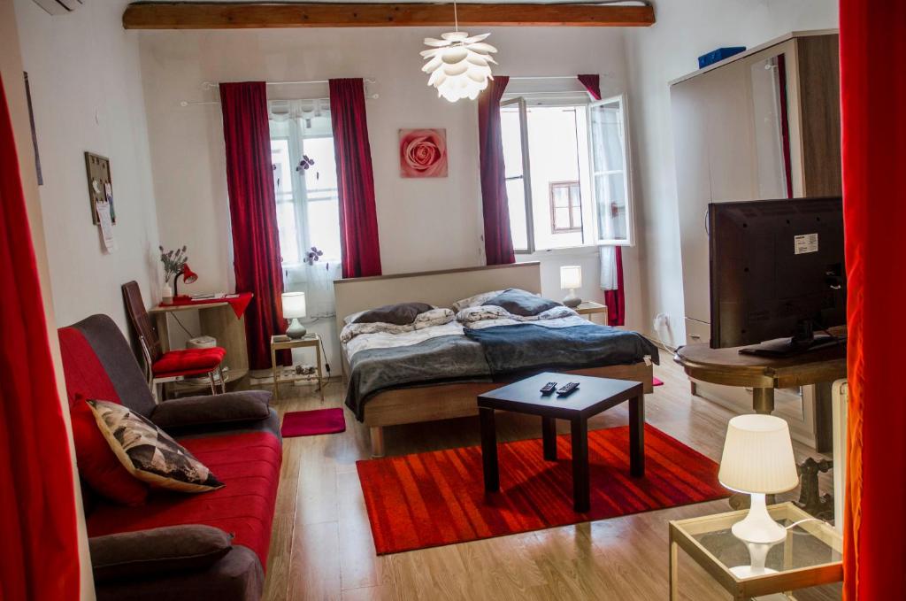 Posezení v ubytování Rooms and Apartment Veral-KA