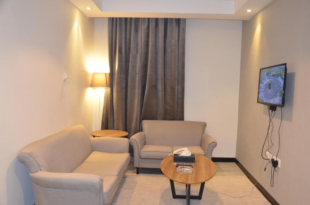 TV a/nebo společenská místnost v ubytování منازل الشمال للشقق المخدومة Manazel Al Shamal Serviced Apartments