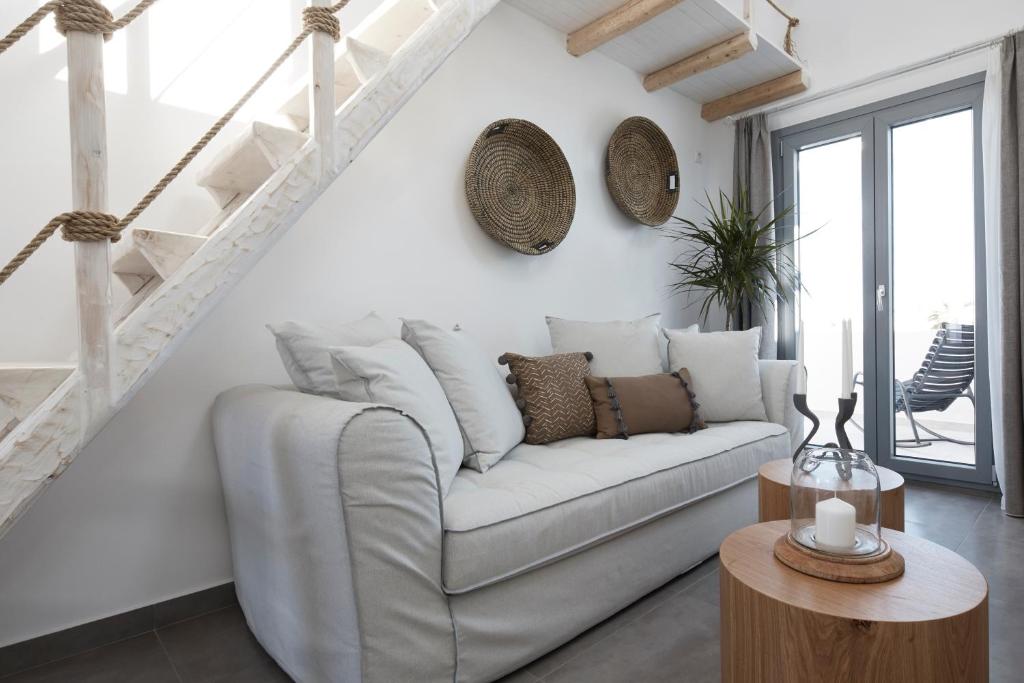 Posezení v ubytování Pnoi Luxury Suites