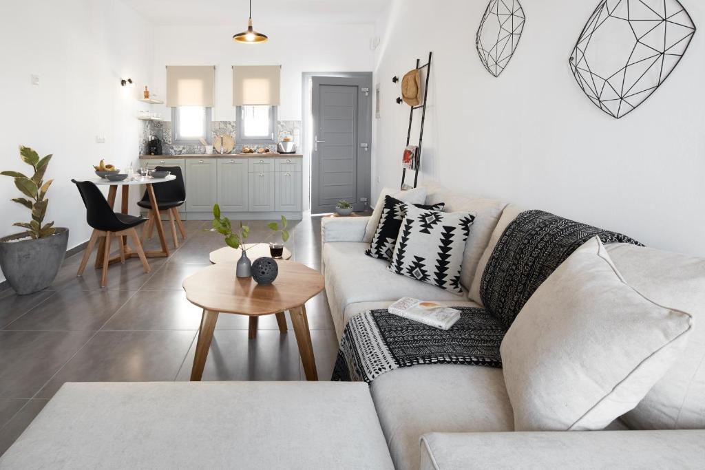 Posezení v ubytování Pnoi Luxury Suites