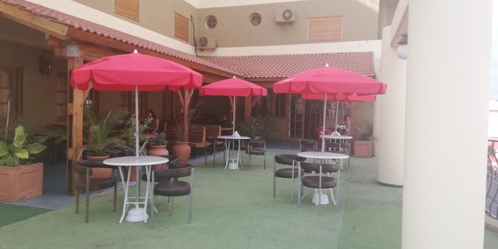 HOTEL CONTINENTAL COSQUIN