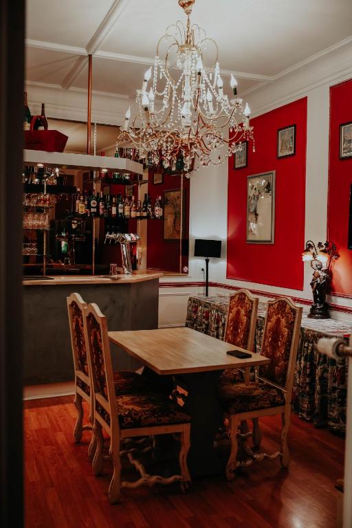 Hôtel Crystal Reims Centre - Resim 35