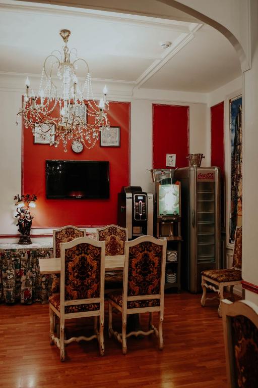 Hôtel Crystal Reims Centre - Resim 38