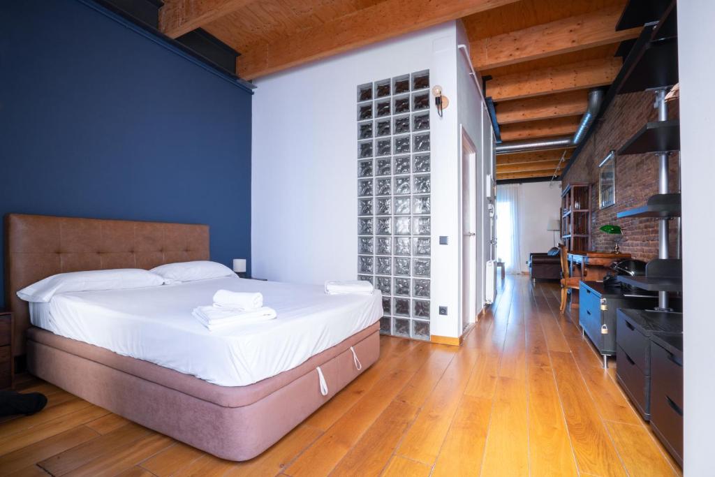 Posteľ alebo postele v izbe v ubytovaní Barcelona - Loft Paseo de gracia