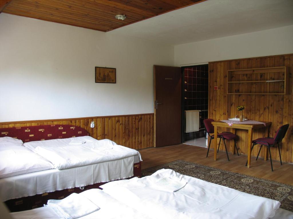 Postel nebo postele na pokoji v ubytování Ubytovanie 184, Bed and Braekfast 184