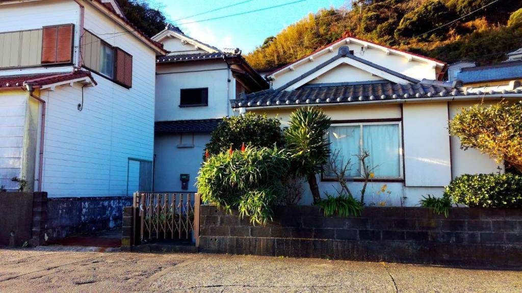 Izu Hokkawa Seaside Guesthouse 伊豆北川の家 - Triple Room With Garden View