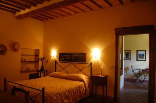 A bed or beds in a room at Il Giardino Segreto