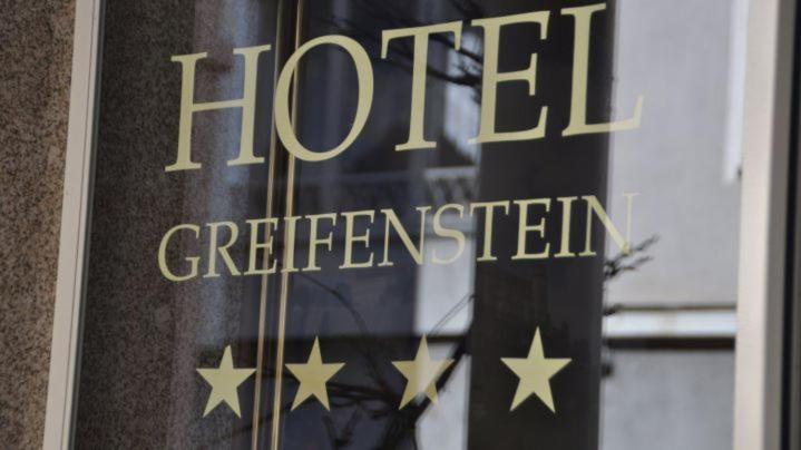 a sign in a window with the words fosteredrated at Greifensteiner Hof in Würzburg