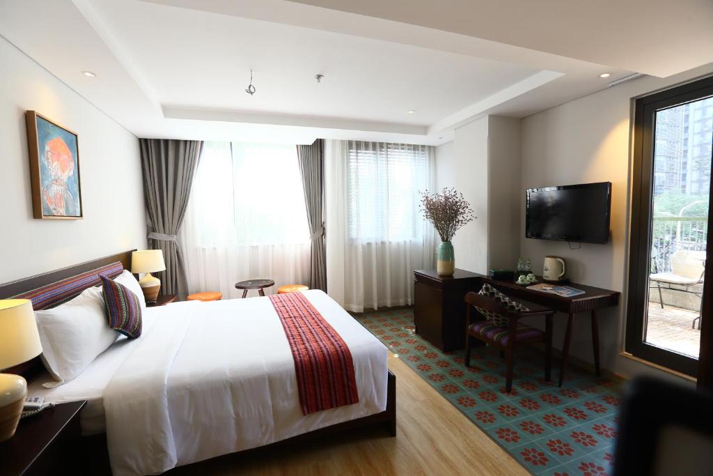 Suite Có Ban Công + Trà Chiều Trên Sân Thượng