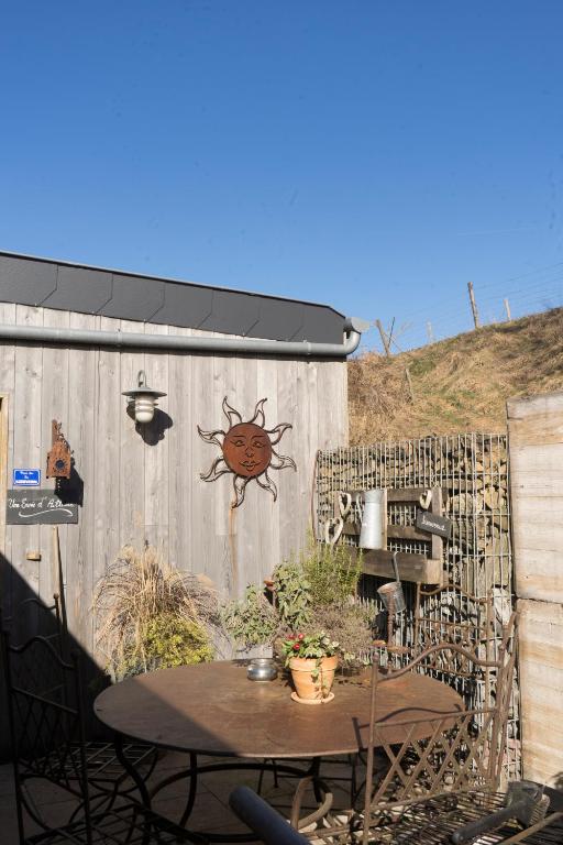 Foto sihtkohas Leignon asuva majutusasutuse Gîte de Corbion une envie d'Ailleurs 6personnes et le Pt Bonheur 2 personnes galeriist