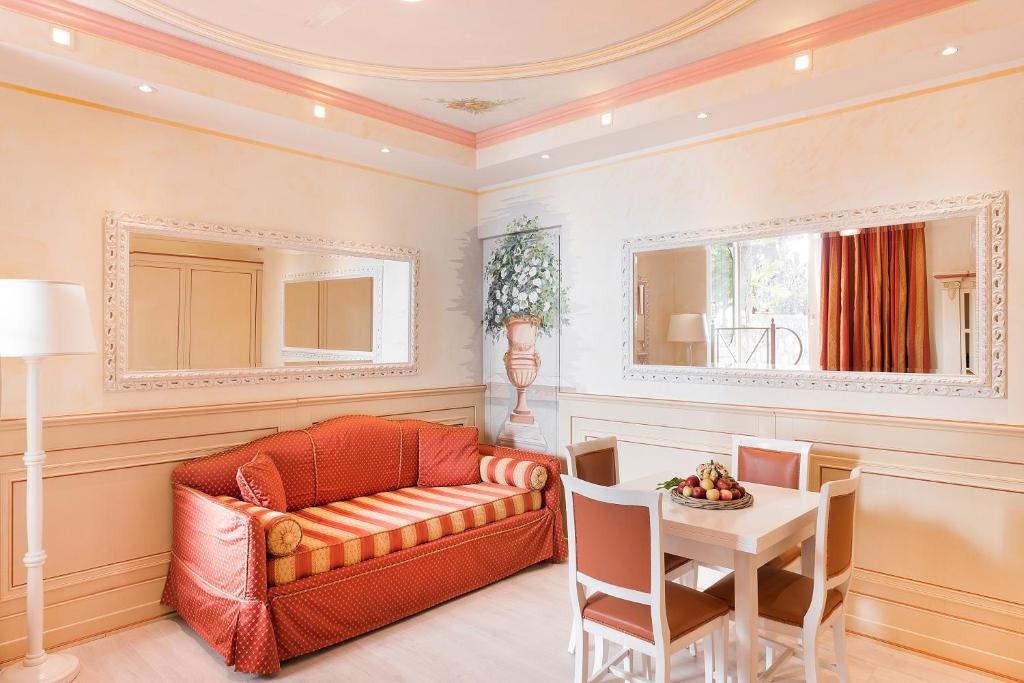 Posezení v ubytování Hotel Villa Florida & Suite Apartments