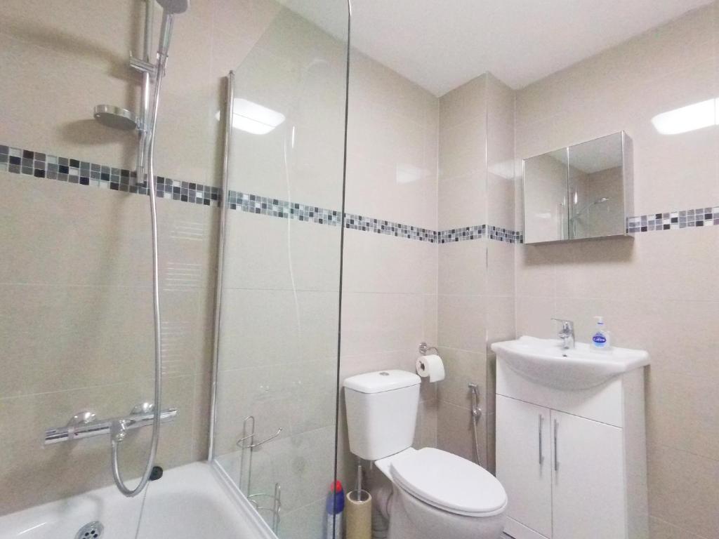 رزرو هتل و هاستل، آپارتمان زیبای دوست داشتنی در طاق مرمر, 09197245266